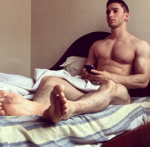 All About Men's Feet