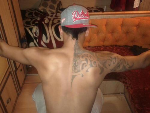 2sthboiz:  ISAAC…. SUPER SEXY KIWI MAORI LAD MMMMM YUMM 