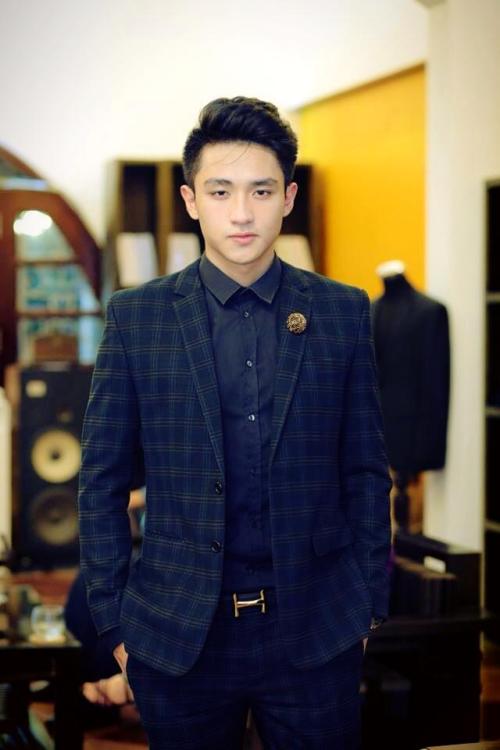 menofvietnam:  Nguyen Huu Vi 2nd photo by Nick Nguyen 