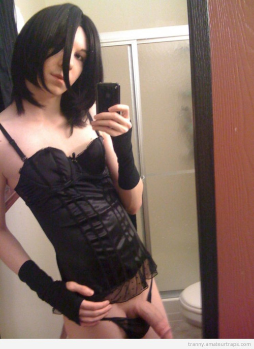 XXX apieeater:  realamateurshemales:  Hookup photo