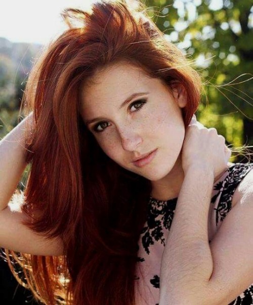 stunning-redhead: Redhead Feine Sommersprossen