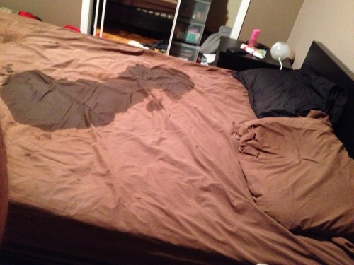 hornybicouple69: Squirting night. What a mess. Even pass trough our matress protectionGood “