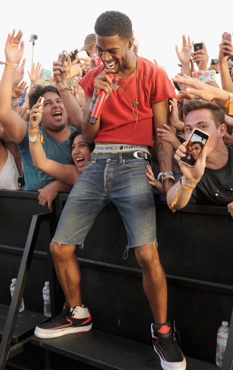 paranoidement:  Cudi at Coachella 
