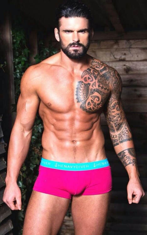 Stuart Reardon. All man. porn pictures