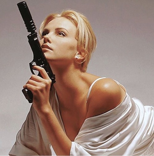 scorpiogy:sleeps with a gun
