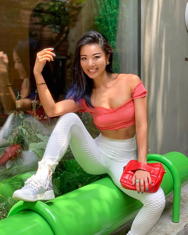 innocent-asians:  Sammi G  Instagram: @sammiglx 🦄 Innocent Asians 🦄  