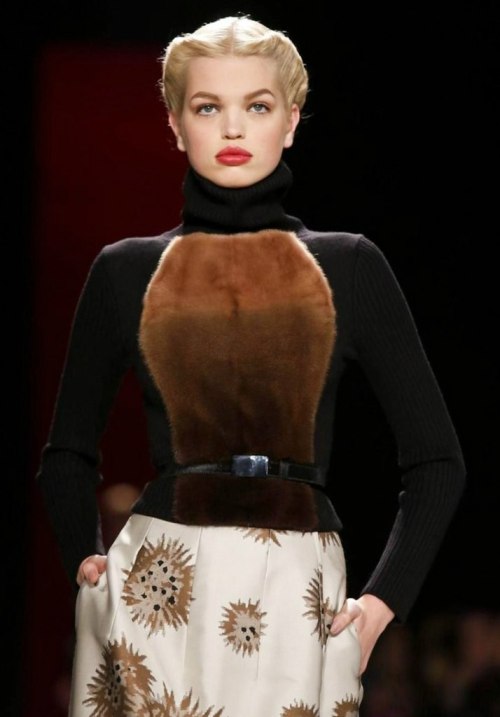 cut4prada:  Daphne Groeneveld at Carolina Herrera F/W 2013