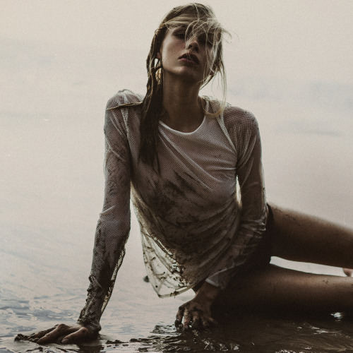 keslertran:  Chasing Tides  adult photos