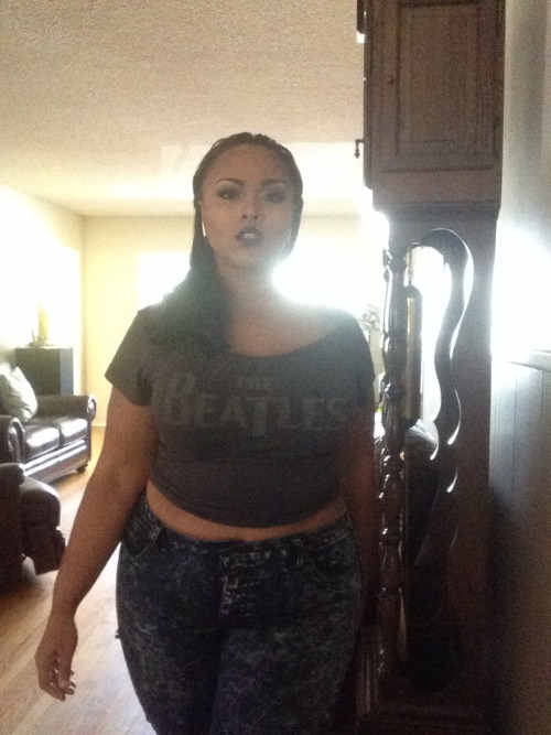 killerkurves:  damndandy:  I fucking love myself and that’s why I’m single. Can’t get enough of meeee 💋💋💋💋 