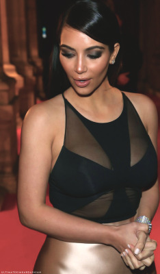 KIM KARDASHIAN WEST