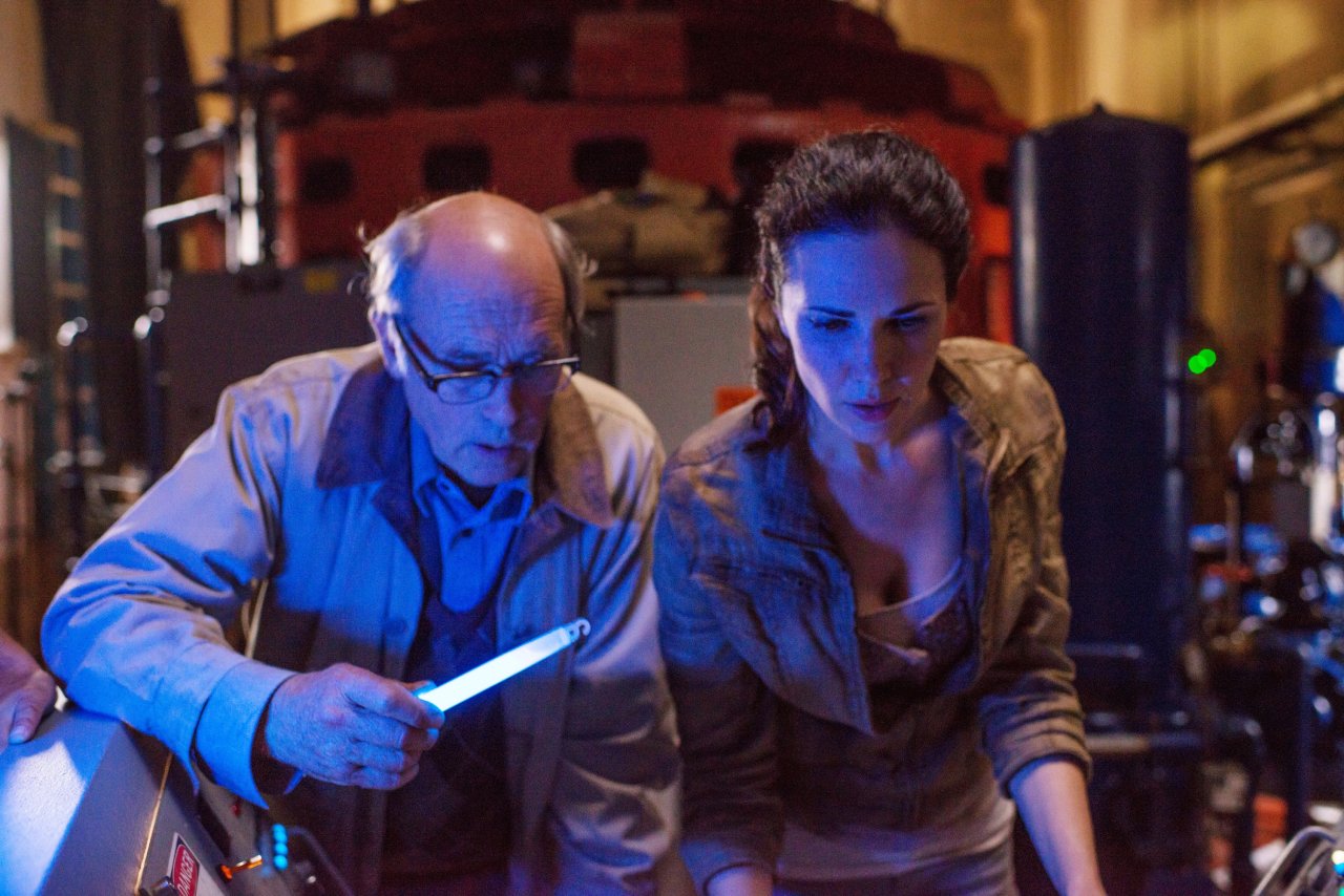 syfyhavenfan: Now we know… absolutely nothing about why Audrey was wearing a wedding