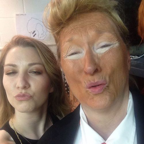 snatchedweaves: justlearningasigo: coconutmilk83: Meryl Streep, dressed as Donald Trump, backstage a