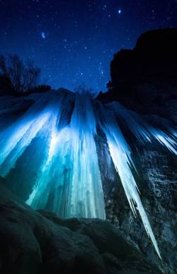 earthunboxed:    The ice caves of Rifle Mountain Park, Colorado | by u/zachit