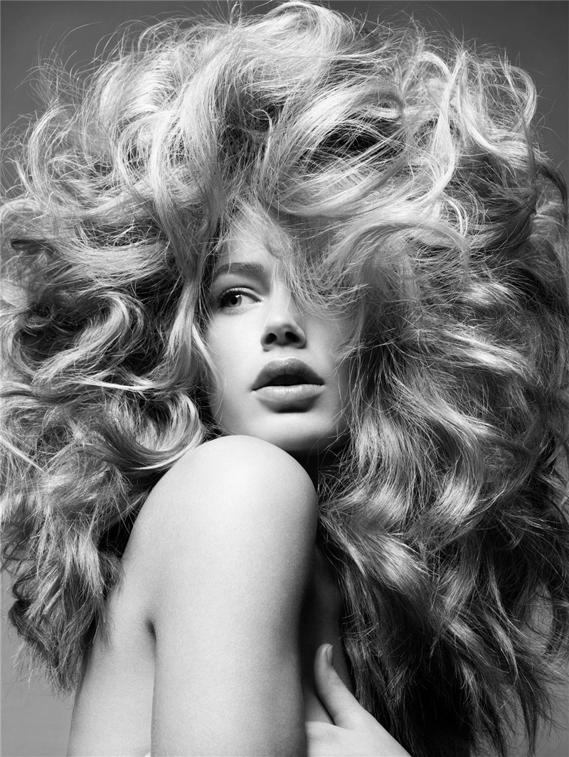 d-i-a-b-o-l-i-q-u-e-s:  DIA | TWI | FB