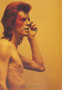 yourfluffiestnightmare:  David Bowie as Ziggy Stardust, photographed by Mick Rock scanned from the book ‘Moonage Daydream’ 