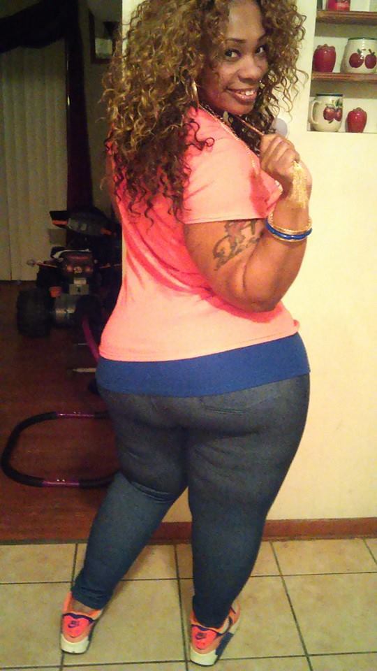 ghettogoodness:  I really dig this chick!