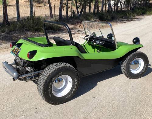 frenchcurious:Meyers Manx Buggies 1966. - source RM Sotheby’s.