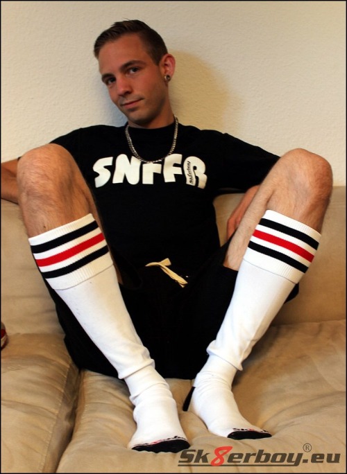 sk8erboy-eu:  http://www.sk8erboy.eu/shop/produkt.php?id=556&lang=de 