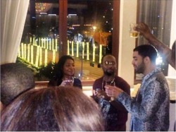 drizzydrehk-deactivated20170722:  Drake at Jas’ mother’s birthday dinner last night in Houston (9/26) 