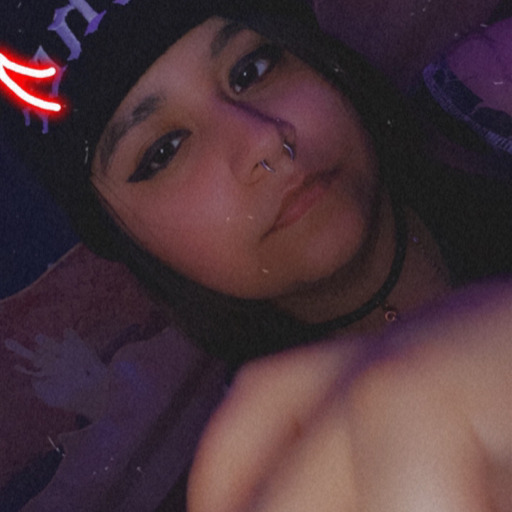 lonelylimbs:This bong is the love of my damn life I will never get over her