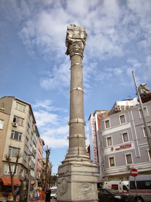 Istanbul per italiani — La Colonna di Marciano image
