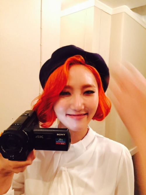 160303 Fancafe Memo: (trans.) If Perhaps There Are Any MooMoos Feeling Bad.. Look At Smiley Hwasa & Don’t