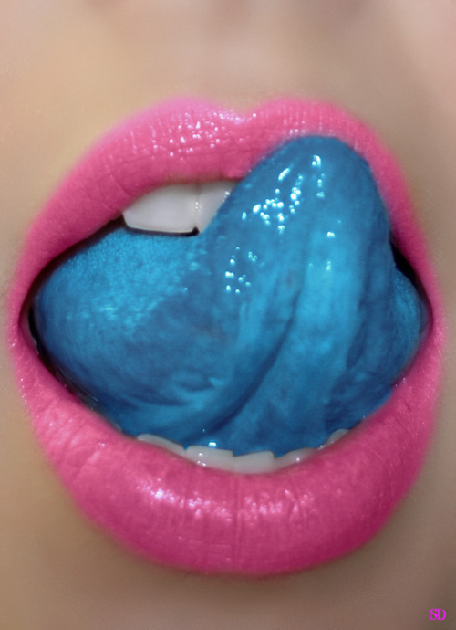 those pink lips and that baby blue tongue adult photos