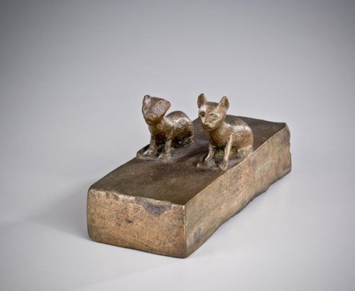 This kitten coffin is one of the oldest objects in the Soulful Creatures. Before the ancient Egyptia