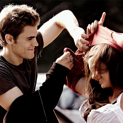 STEFAN & ELENA | THE VAMPIRE DIARIES S01E05 YOURE UNDEAD TO ME