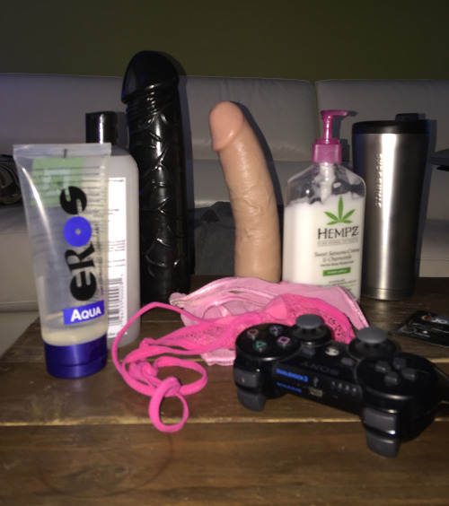 greedyfatcunt: This has been my morning hump day. Sir had the day off and by 11am had made me cum ov