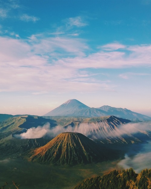 effervescentspirits: danielodowd:  khanisatriu  ❂