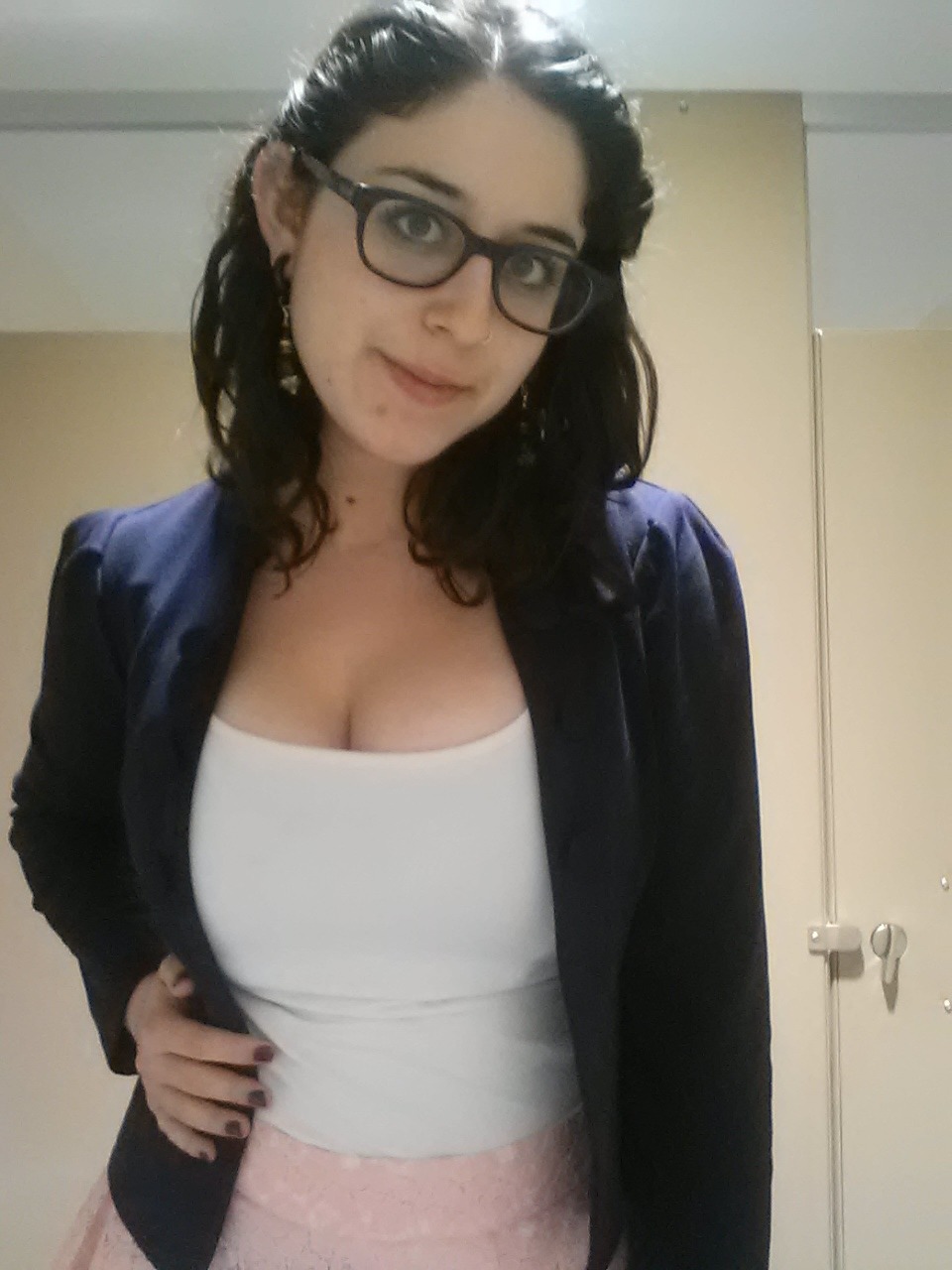 turbo-kitty:  I’m really liking how I look today  Cute!