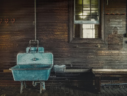 thepictorialist:  The stables at FDR’s former residence in Hyde Park, NY 