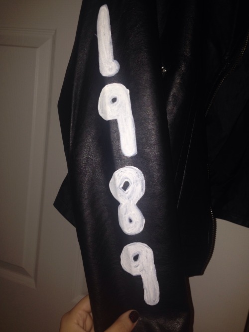 So proud of the jacket I made for the #1989tourtampa!! I spent so much time working on it and it&