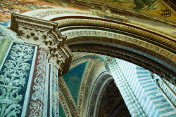 xshayarsha:  Orvieto Cathedral, Italy.