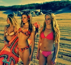 surfing-girls:  Surf Girl