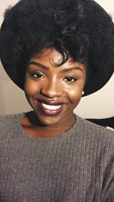 fckyeahprettyafricans:  Maame 19 Ghana