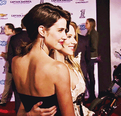 bittenbyscarlett:  Scarlett and Cobie being stunning at Captain America: The Winter