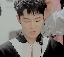 On Hiatus Sf9 Reaction Seeing Their Girlfriend Without