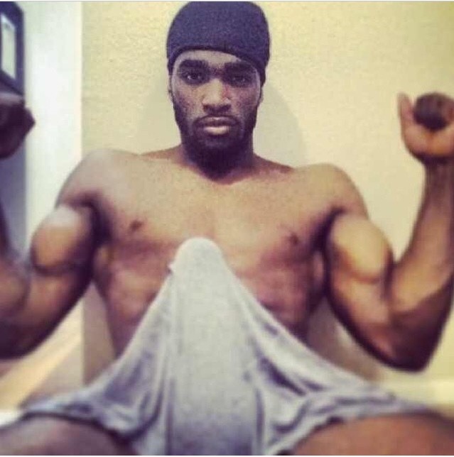 blackgaygifs:  muthafuckaz everywhere going crazy for #eggplantfriday - big bulge