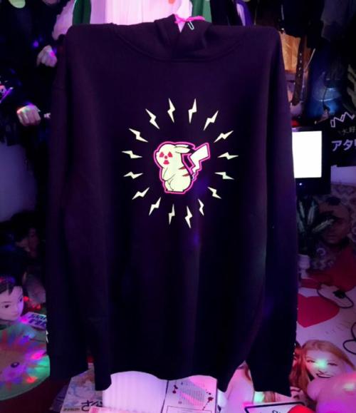 Sweatshirt by @catee_shit at Nesin Harajuku.