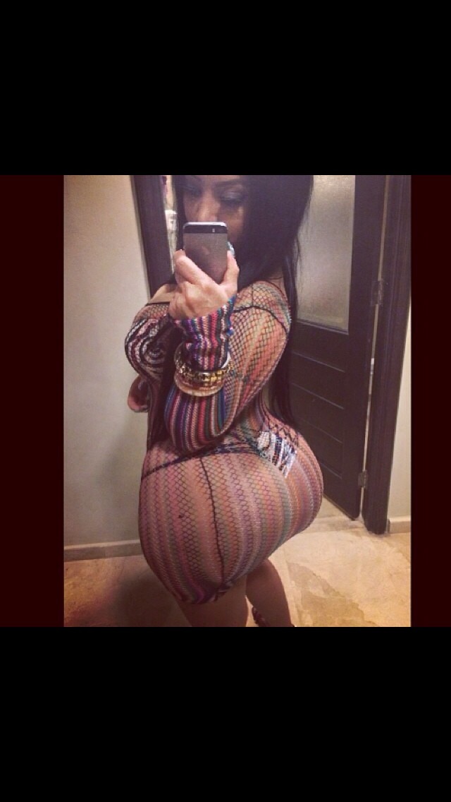 evans601:  #whootywednesday:  @elnaz1985  Elnaz 1985