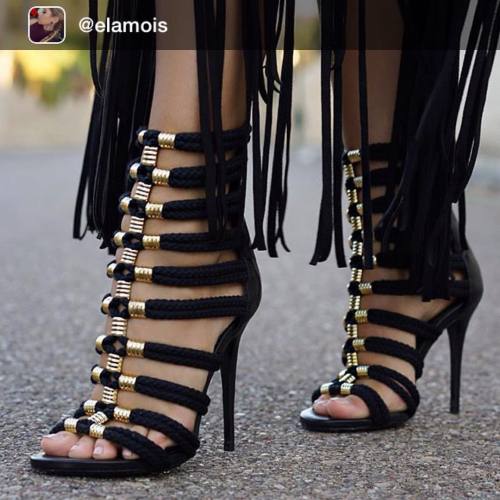 Black sandals repost via @elamois Balmain x H&M @balmainxhm #tacchialti #tacones #heels #hhbmode