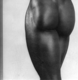 adobeyonce:  Derrick Cross by Robert Mapplethorpe