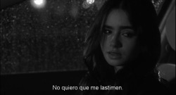 yo-controlaba-este-juego:Stuck in love.