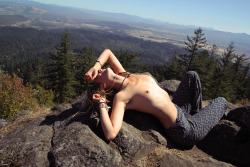 dayzea:  Spencer’s Butte, Eugene, OR. Photo by: jah-feel