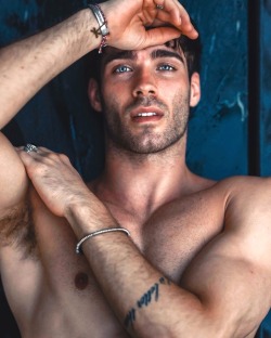cockfocused:  Ufff.