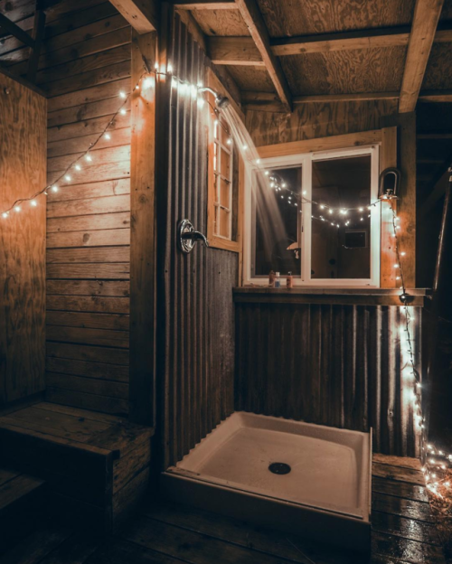 the-cozy-room:Bennett Young - Nothing better than an outdoor shower to end the day.