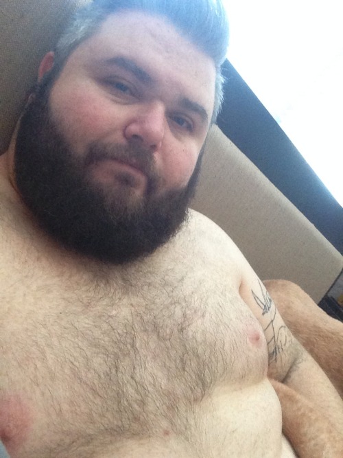 poo-cho:  bedhead82:  I hate being lonely. Why can’t I find a boyfriend?  :(  So cute
