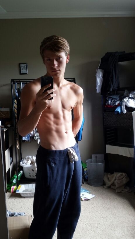 richporn:  Follow me for HOT guys and HOTTER sex! http://richporn.tumblr.com // Snapchat